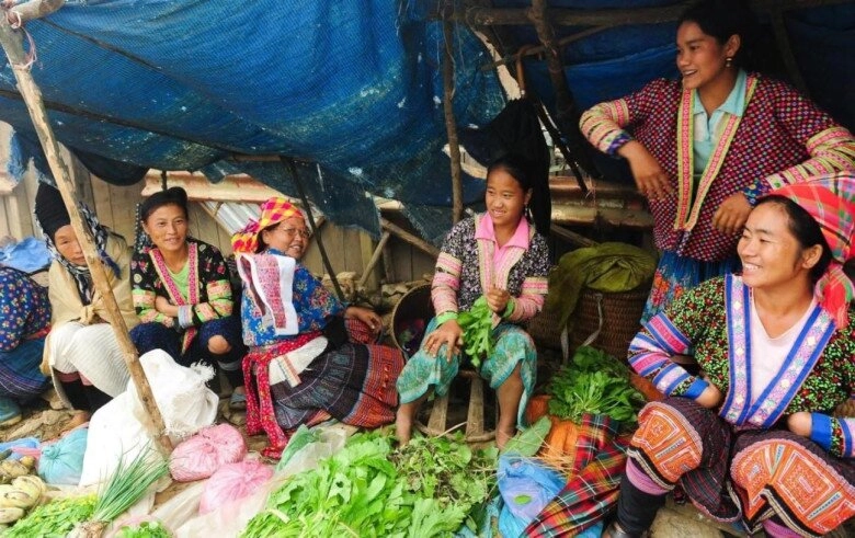 Về lai châu ghé một trong những phiên chợ lớn và nổi tiếng nhất vùng chuyên bán đồ rừng núi hiếm nơi khác có - 3