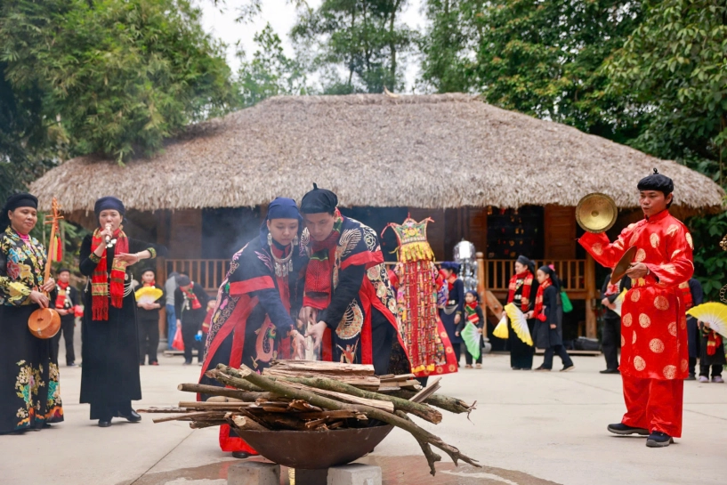 Về làng thái hải dự lễ tạ ơn nét đẹp uống nước nhớ nguồn của người tày - 10