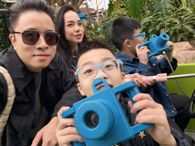 Victor vũ - ngọc diệp đưa hai con đi công viên chủ đề lego đầu tiên ở mỹ - 4