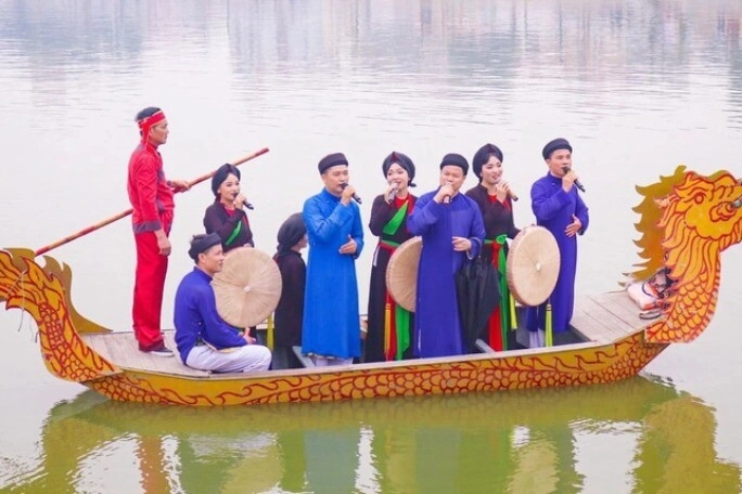 Việt nam có một lễ hội kéo dài tới 3 tháng diễn ra ở nơi được mệnh danh nam thiên đệ nhất động - 2