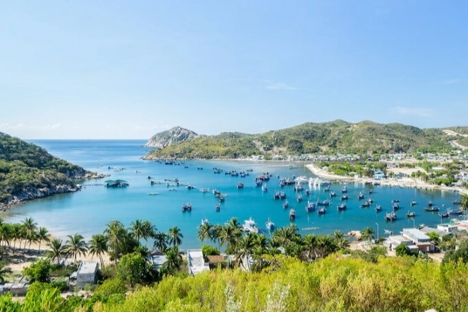 Vịnh biển việt nam đẹp như viên ngọc thô thuộc top tốt nhất thế giới là nơi diễn ra cảnh diễu binh chưa từng có trong lịch sử - 3