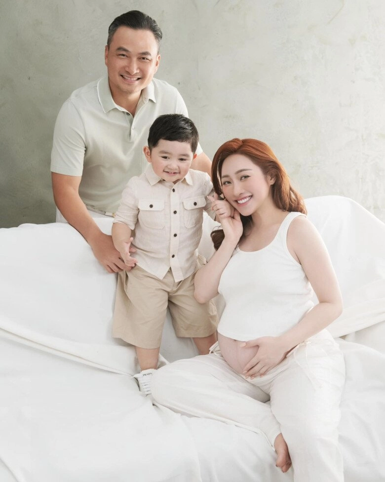 Vợ chi bảo muốn con 2 tuổi nhảy cóc học lớp 1 quý tử uống cả lít sữangày giờ cân nặng như trẻ lên 6 - 12