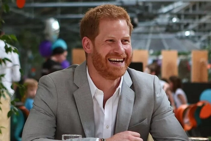 Vợ chồng harry kiếm nghìn tỷ nhờ nói xấu hoàng gia anh meghan giàu gấp 10 lần từ khi kết hôn - 2