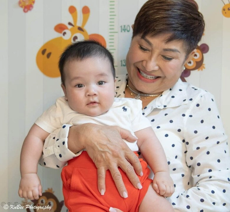 Vợ cũ đàm vĩnh hưng khoe loạt ảnh bế bé polo huỳnh thời điểm chưa ly hôn với ông hoàng nhạc việt - 3
