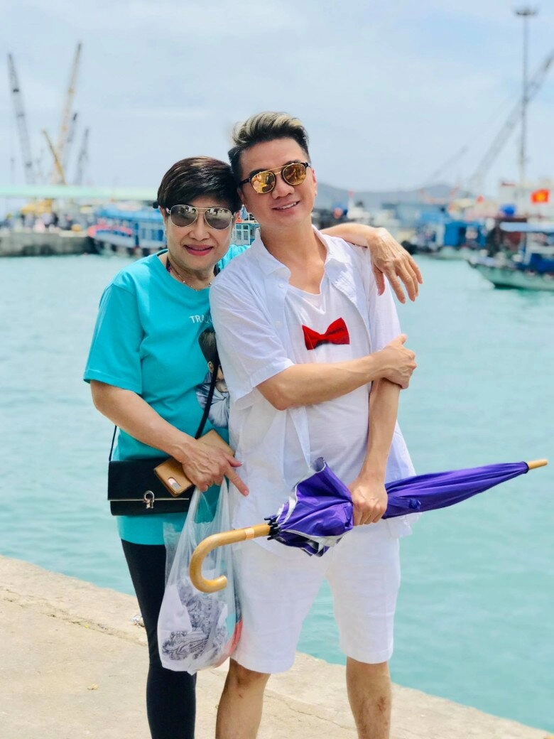 Vợ cũ đàm vĩnh hưng khoe loạt ảnh bế bé polo huỳnh thời điểm chưa ly hôn với ông hoàng nhạc việt - 7