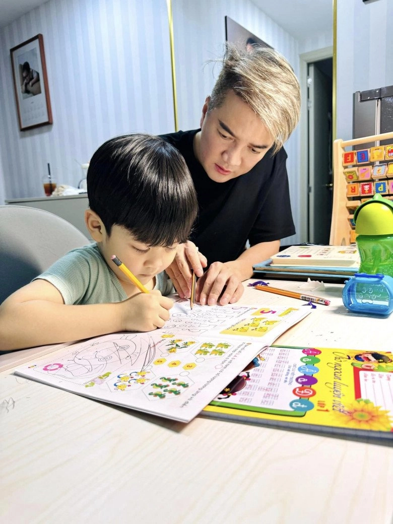 Vợ cũ đàm vĩnh hưng khoe loạt ảnh bế bé polo huỳnh thời điểm chưa ly hôn với ông hoàng nhạc việt - 10