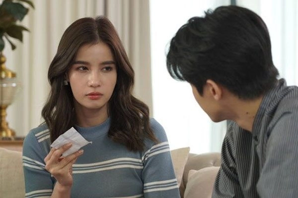 Vợ đi phẫu thuật thẩm mỹ để về quê nội ăn tết giờ xấu hổ không dám bước ra khỏi nhà - 2
