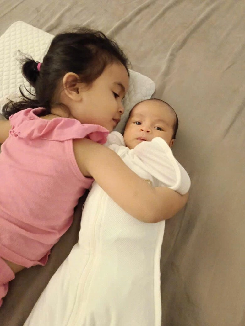 Võ hạ trâm khoe con trai như tổng tài quý tử lai ấn sở hữu đôi mắt biếc long lanh - 9
