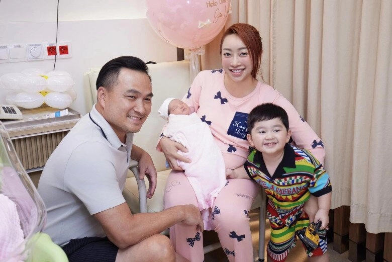 Vợ kém 16 tuổi của chi bảo thừa 20kg sau sinh tiết lộ bí quyết giảm cân hiệu quả liên quan đến con - 5