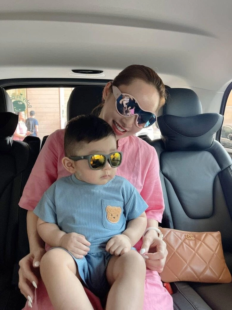 Vợ kém 16 tuổi của chi bảo thừa 20kg sau sinh tiết lộ bí quyết giảm cân hiệu quả liên quan đến con - 8