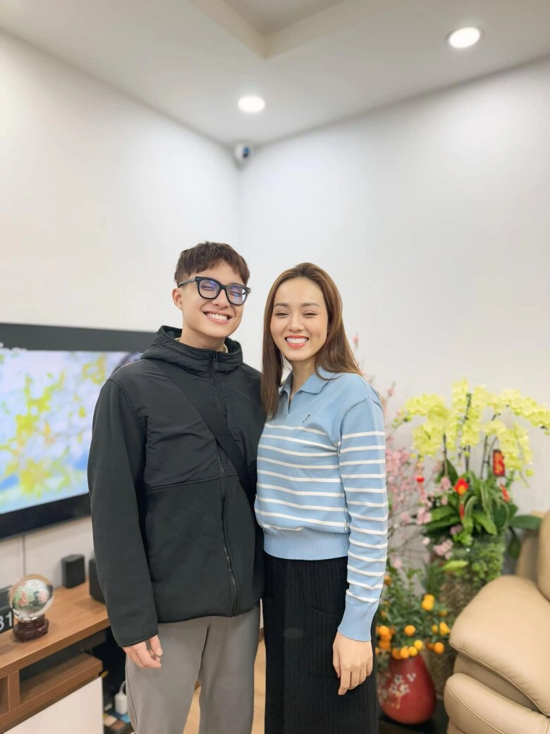 Vợ nsnd công lý chấp nhận làm việc dù biết bị ép giá một cách nhẫn tâm vì cần tiền trị bệnh cho chồng - 10
