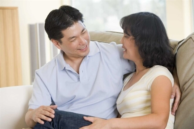 Vợ và chồng chênh lệch tuổi tác bao nhiêu là hạnh phúc nhất hóa ra câu trả lời gói gọn trong 2 từ - 3