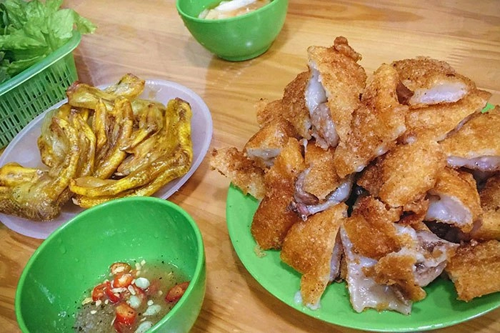 Xưa chỉ là khu chợ nhỏ ở lạng sơn nay thành trung tâm mua sắm sầm uất bậc nhất biên giới - 3