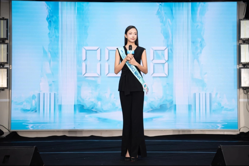 Xuất hiện bản sao của hoa hậu việt cao 1m86 có gương mặt sắc lạnh 3 vòng đẹp như vẽ - 5