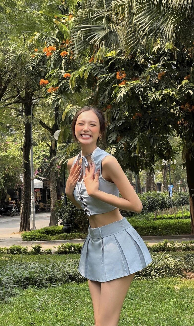Xuất hiện bản sao của hoa hậu việt cao 1m86 có gương mặt sắc lạnh 3 vòng đẹp như vẽ - 14