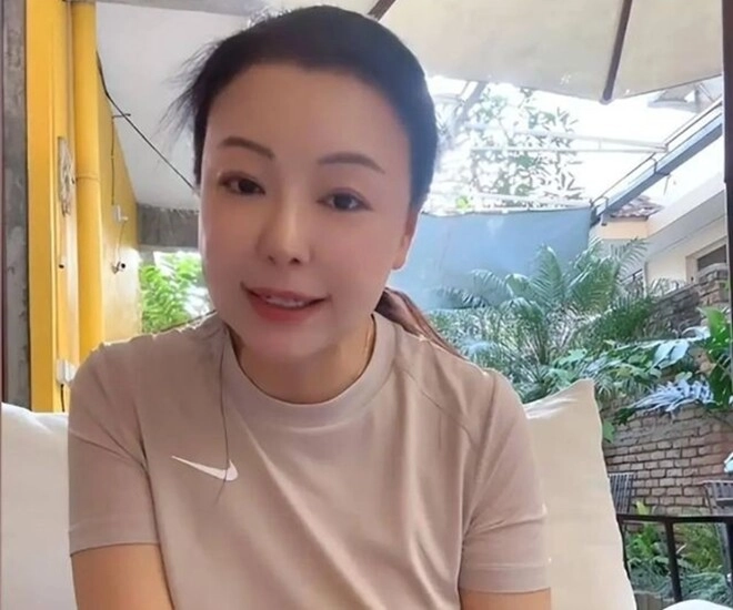 Yêu nhà sư bhutan kém 19 tuổi người phụ nữ bán nhà xây chùa cho người thương cuộc sống hiện tại khó tin - 1