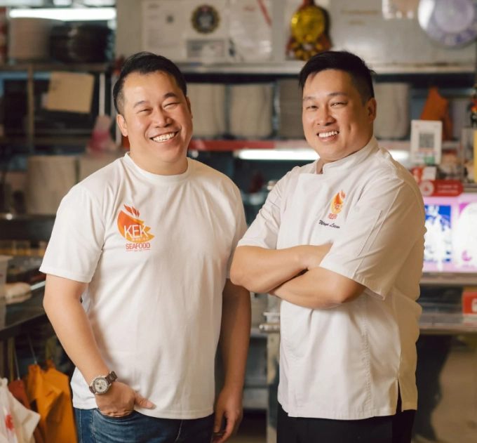 Yusheng - món ăn ngày tết càng xới tung càng giàu có - 2
