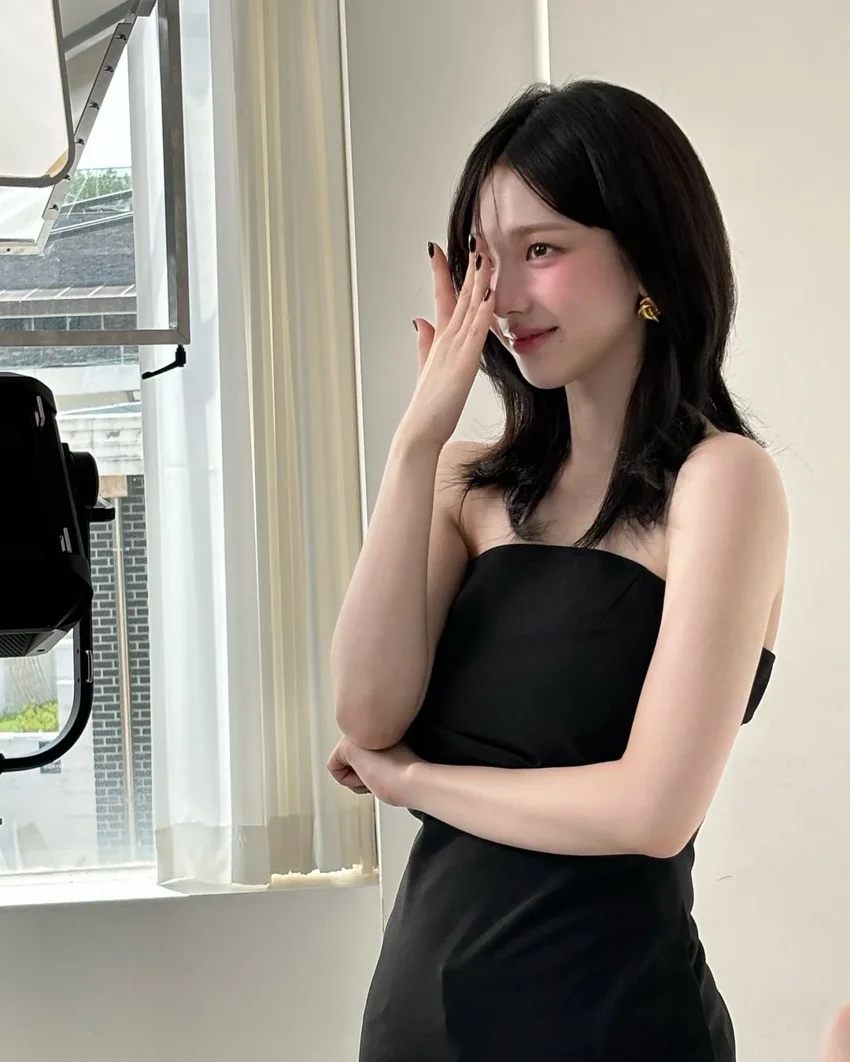 10 kiểu tóc hot nhất mùa thu đông 2025 dễ chăm lại khiến tóc trông dày tôn ngũ quan hài hòa nhìn là muốn cắt ngay - 7