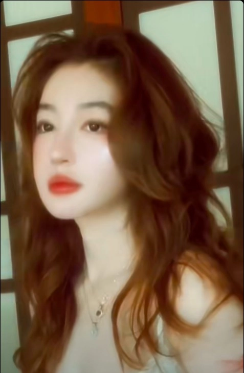 14 giây ngắn ngủi elly trần khiến cộng đồng mạng ngỡ ngàng - 5