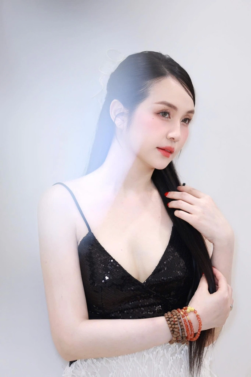 2 mỹ nhân việt có biệt danh baby u40 ngoại hình vẫn như mới đôi mươi - 2