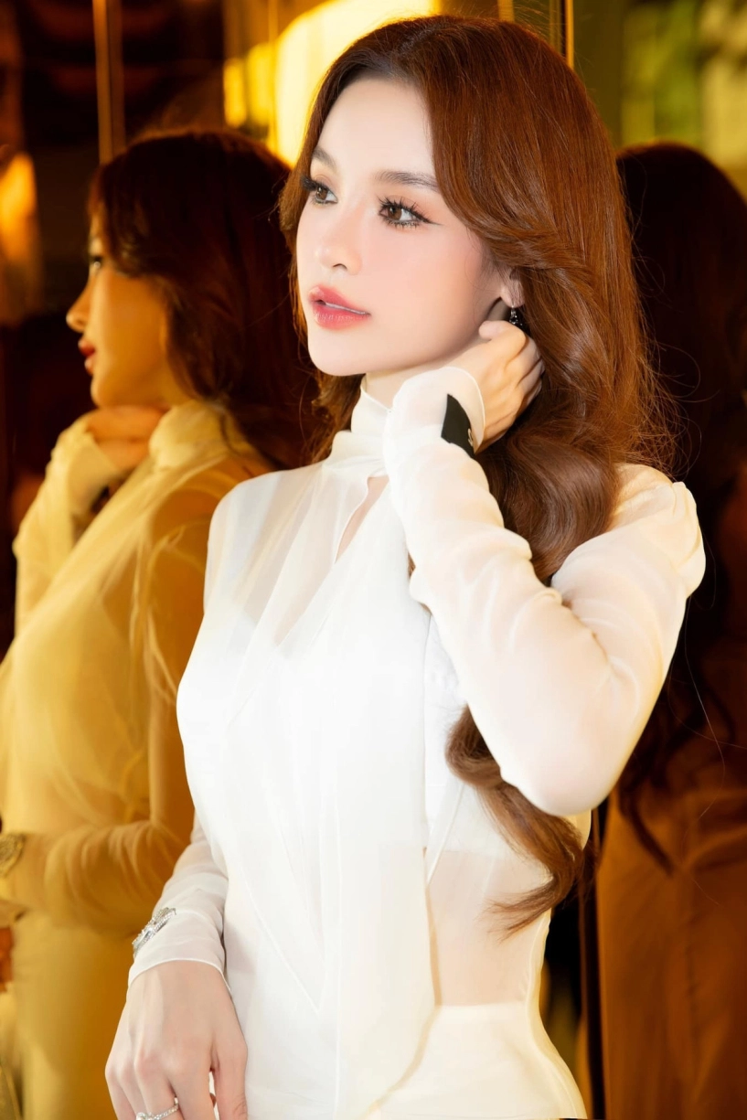 2 mỹ nhân việt có biệt danh baby u40 ngoại hình vẫn như mới đôi mươi - 8