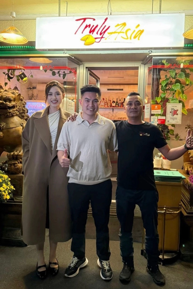 3 nàng dâu hào môn khéo chọn giày khi sánh đôi bên chồng một mỹ nhân đi dép lê mà được khen hết lời - 6