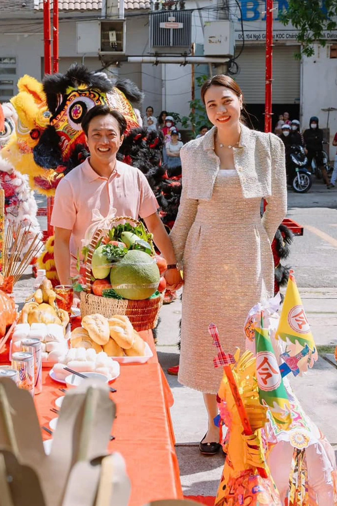 3 nàng dâu hào môn khéo chọn giày khi sánh đôi bên chồng một mỹ nhân đi dép lê mà được khen hết lời - 21