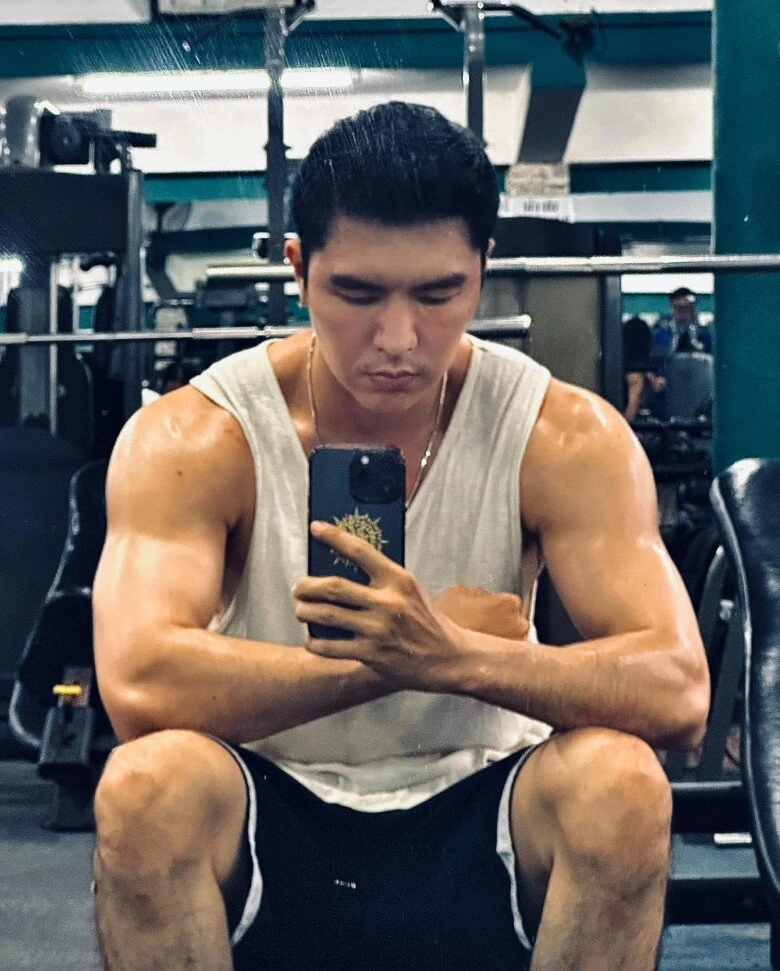 3 phản diện 6 múi của mưa đỏ steven nguyễn tham gia nghĩa vụ quân sự minh thuấn từng bỏ nghề đi làm công nhân - 2