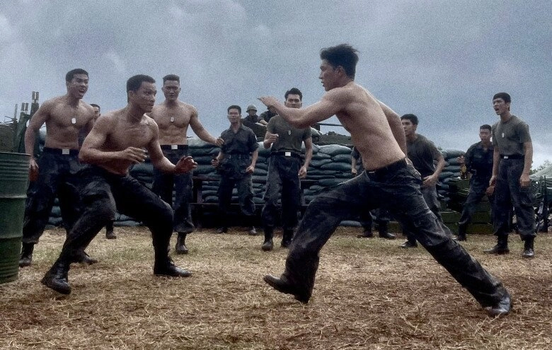 3 phản diện 6 múi của mưa đỏ steven nguyễn tham gia nghĩa vụ quân sự minh thuấn từng bỏ nghề đi làm công nhân - 12