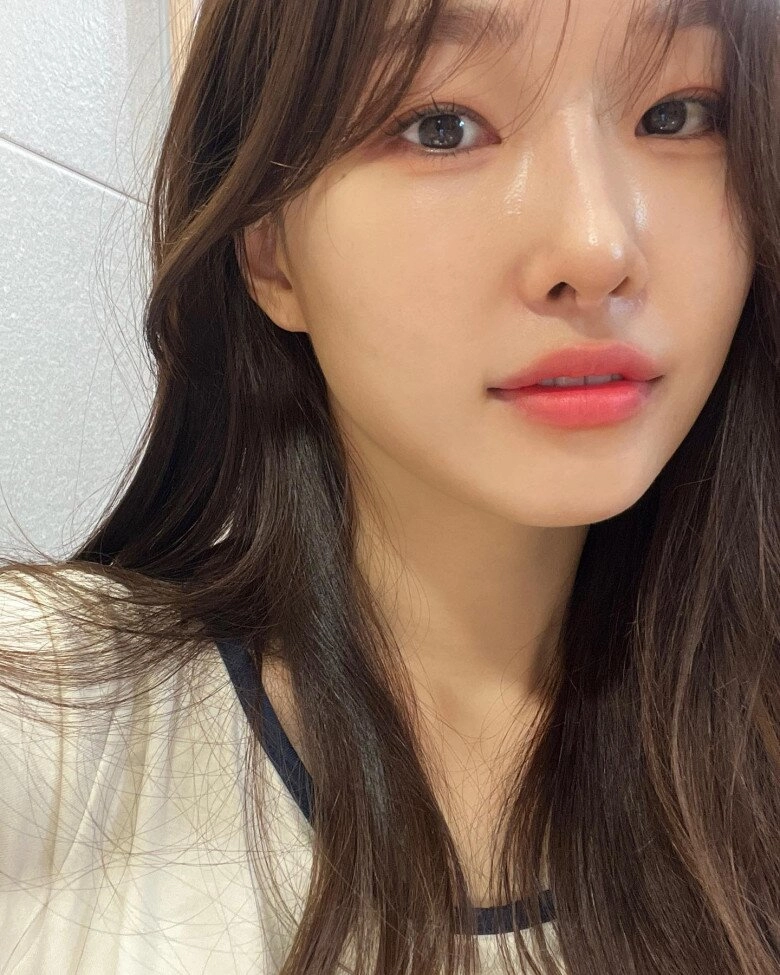 4 nguyên tắc vàng để giữ da luôn căng mướt ẩm mịn trong mùa thu điều 2 đơn giản nhưng nhiều chị em bỏ qua - 2