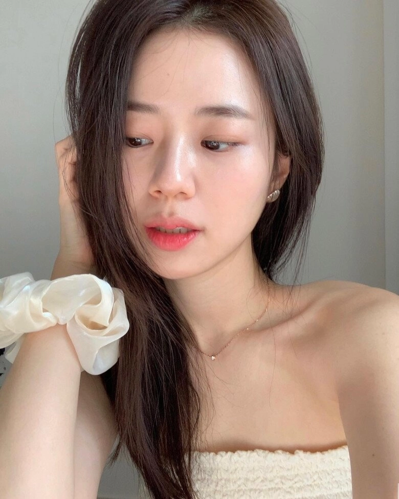 4 nguyên tắc vàng để giữ da luôn căng mướt ẩm mịn trong mùa thu điều 2 đơn giản nhưng nhiều chị em bỏ qua - 3