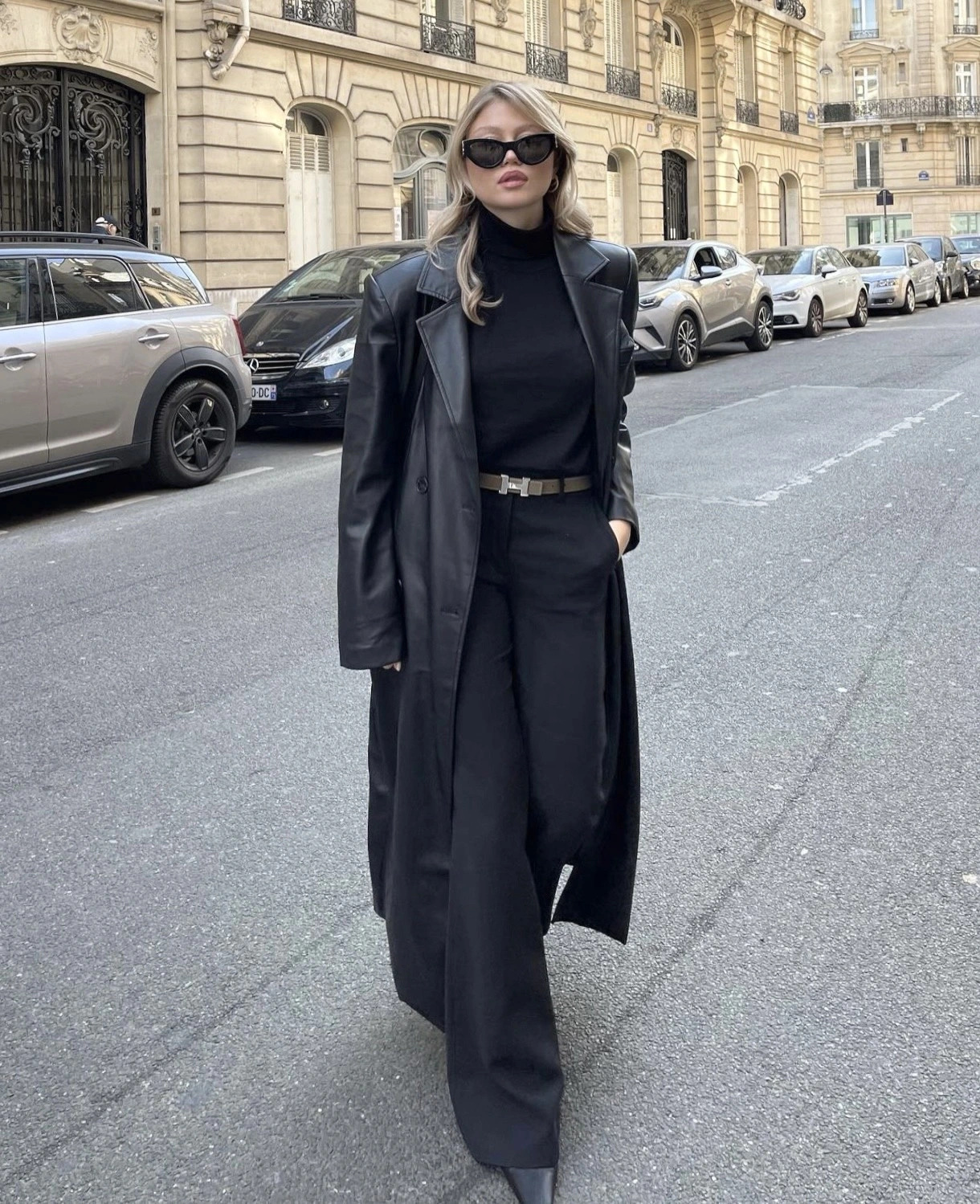 5 kiểu áo khoác thu đông hợp cạ hoàn hảo với quần ống rộng khiến ai nhìn cũng phải khen sành điệu - 11