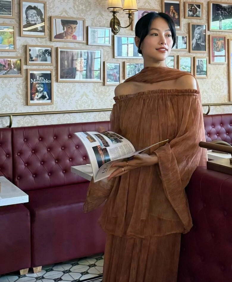 8 outfit đi cà phê học lỏm từ hoa hậu phương khánh từ thanh lịch đến năng động cá tính mặc gì lên hình cũng đẹp - 5