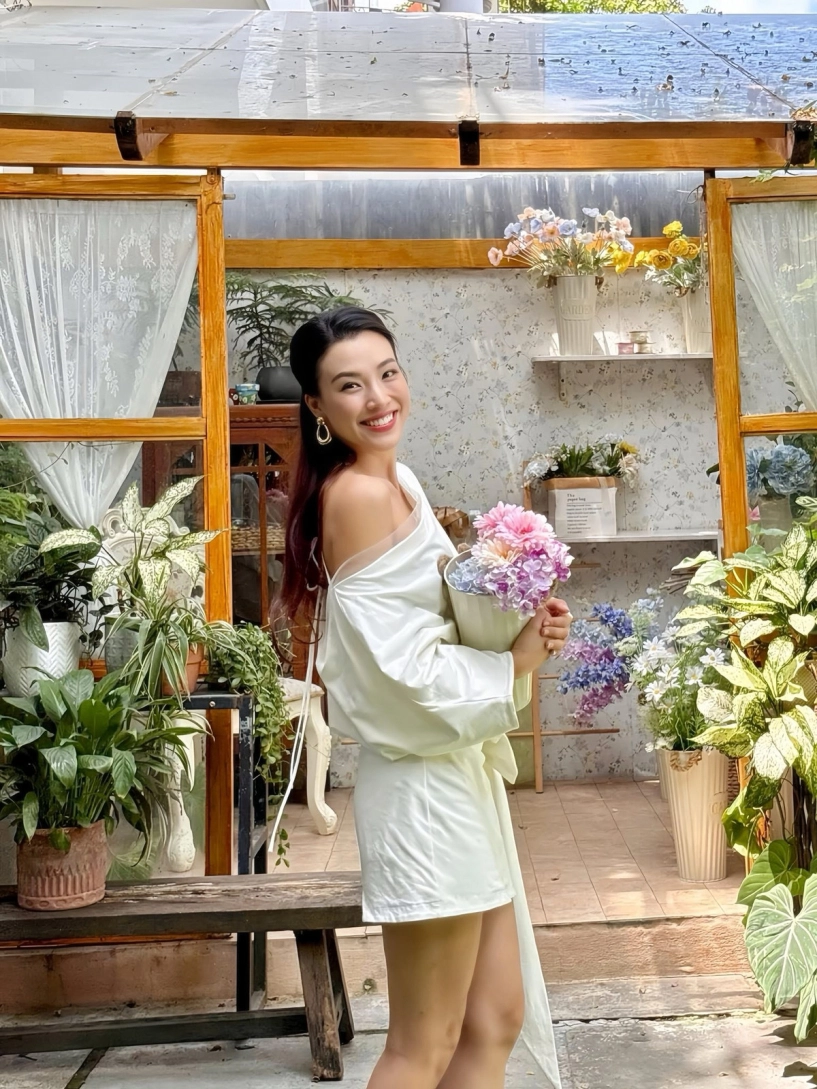 Á hậu hoàng oanh rạng rỡ trẻ trung khi làm mẹ đơn thân - 3