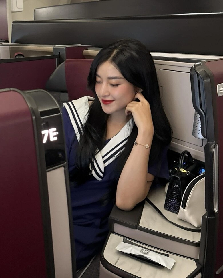 Á hậu việt lọt đề cử 100 gương mặt đẹp nhất thế giới nhân trắc học hoàn hảo style dát toàn đồ hiệu sang chảnh hết nấc - 6