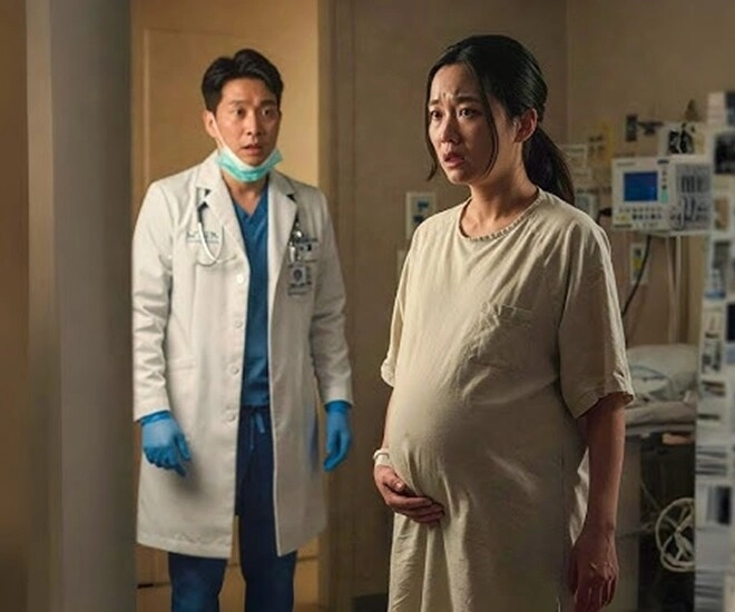 Bác sĩ đỡ đẻ hóa ra là chồng cũ tôi đau đớn hét 9 từ khiến anh đỏ mặt - 2