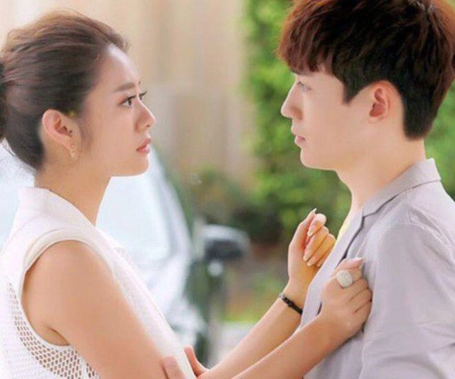 Bạn trai tôi bị vợ cũ gọi qua phòng lúc nửa đêm phản ứng của anh làm tôi sững sờ - 1