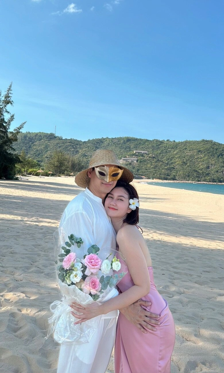 Bị khịa con mang họ mẹ diễn viên hương giang liền để lộ diện mạo bạn trai gọi anh bằng danh xưng này - 2