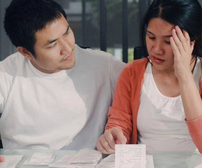 Biết con trai đưa vợ 10 triệutháng mẹ chồng cho xấp tiền rồi nói một câu làm tôi run sợ - 1