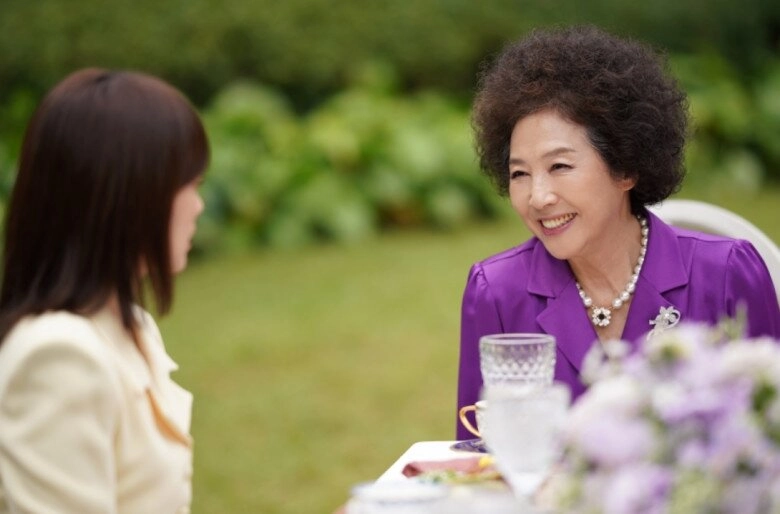 Biết con trai đưa vợ 10 triệutháng mẹ chồng cho xấp tiền rồi nói một câu làm tôi run sợ - 2