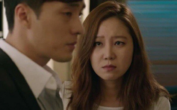 Biết tôi bị tai nạn phản ứng của người tình và vợ trái ngược nhau hoàn toàn làm tôi tỉnh ngộ - 2