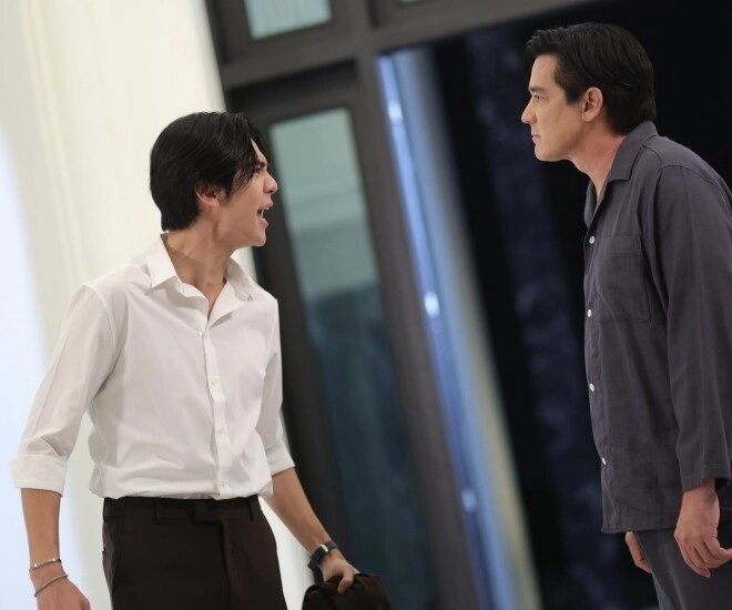 Biếu bố mẹ 2 tỷ dưỡng già về quê thấy 3 chiếc ô tô lời bố nói khiến tôi sững sờ - 1