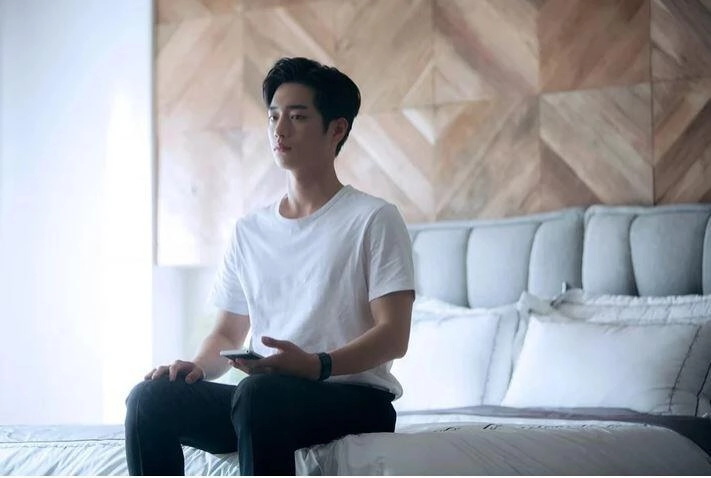 Biếu bố mẹ 2 tỷ dưỡng già về quê thấy 3 chiếc ô tô lời bố nói khiến tôi sững sờ - 2