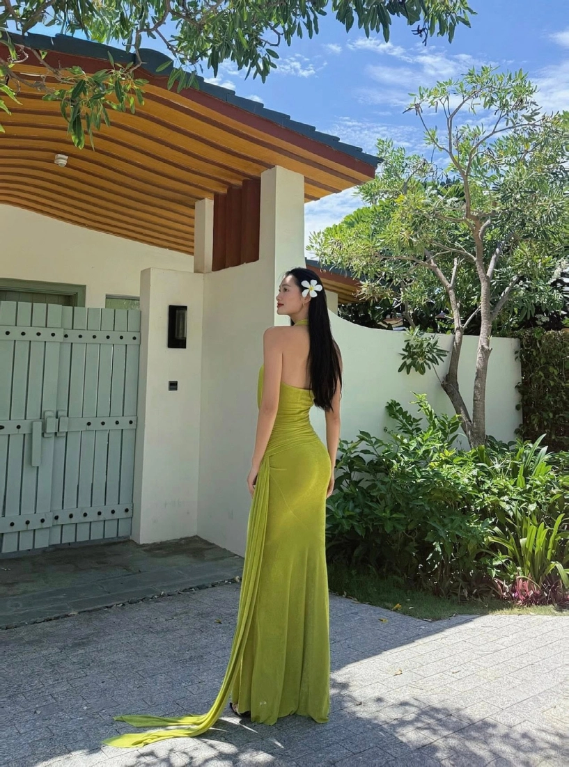 Body gợi cảm nhìn phát mê của á hậu quỳnh anh - 7