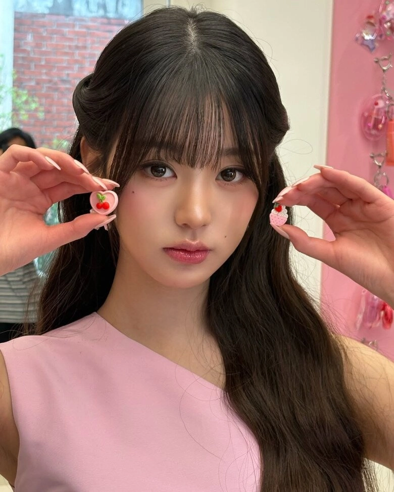 búp bê sống showbiz mê món này đến nghiện tóc dày bóng mượt body săn chắc ai nhìn cũng phải ghen tị - 4