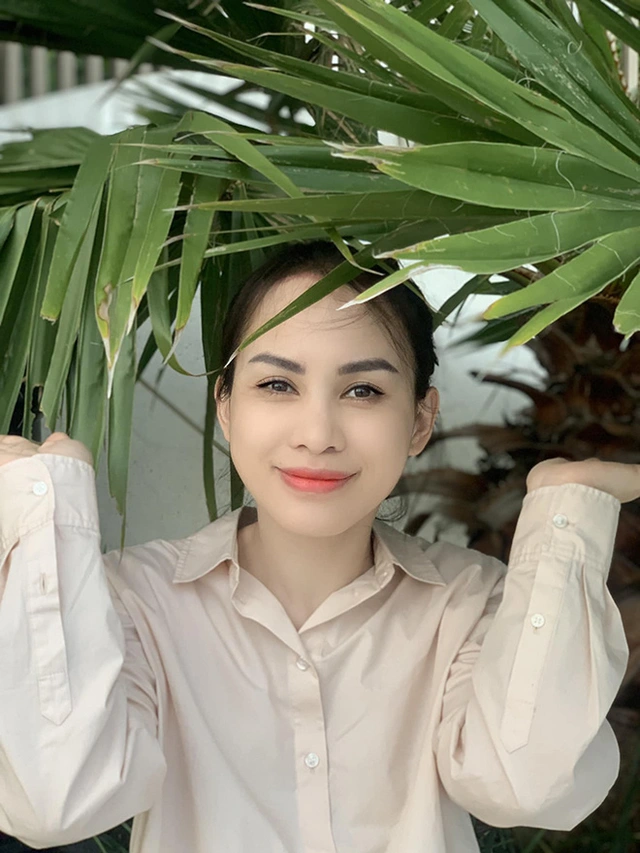 Chị dâu cũ giàu có sống kín tiếng của hà hồ nhan sắc xinh đẹp như sinh đôi với em chồng - 9