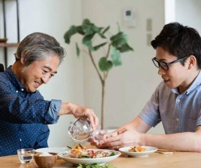 Chú út bán bò giúp tôi học đại học bác cả có tiền không cho mượn nhưng 15 năm sau tôi cảm ơn bác - 1