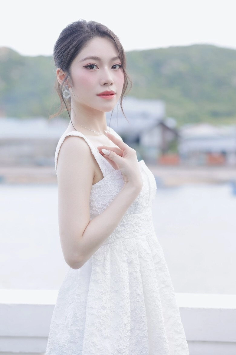 Cô gái 2k2 vừa đăng quang hoa hậu đại dương việt nam biết nói 4 thứ tiếng nhan sắc đời thường gây chú ý - 4