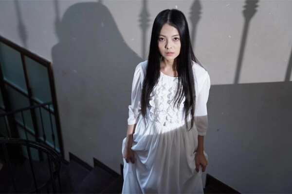 Con gái diễn viên mai phương có vẻ đẹp điện ảnh chuẩn con nhà nòi từ thời học sinh nay quyến rũ bất ngờ trẻ xinh như gái 18 - 4