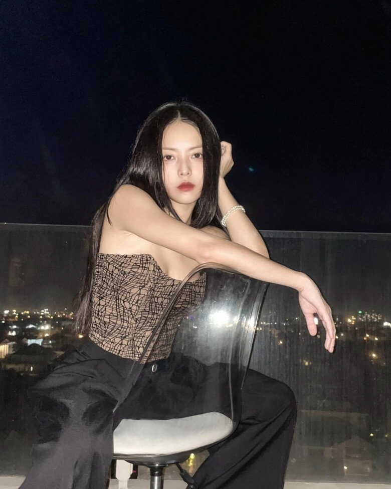 Con gái diễn viên mai phương có vẻ đẹp điện ảnh chuẩn con nhà nòi từ thời học sinh nay quyến rũ bất ngờ trẻ xinh như gái 18 - 17